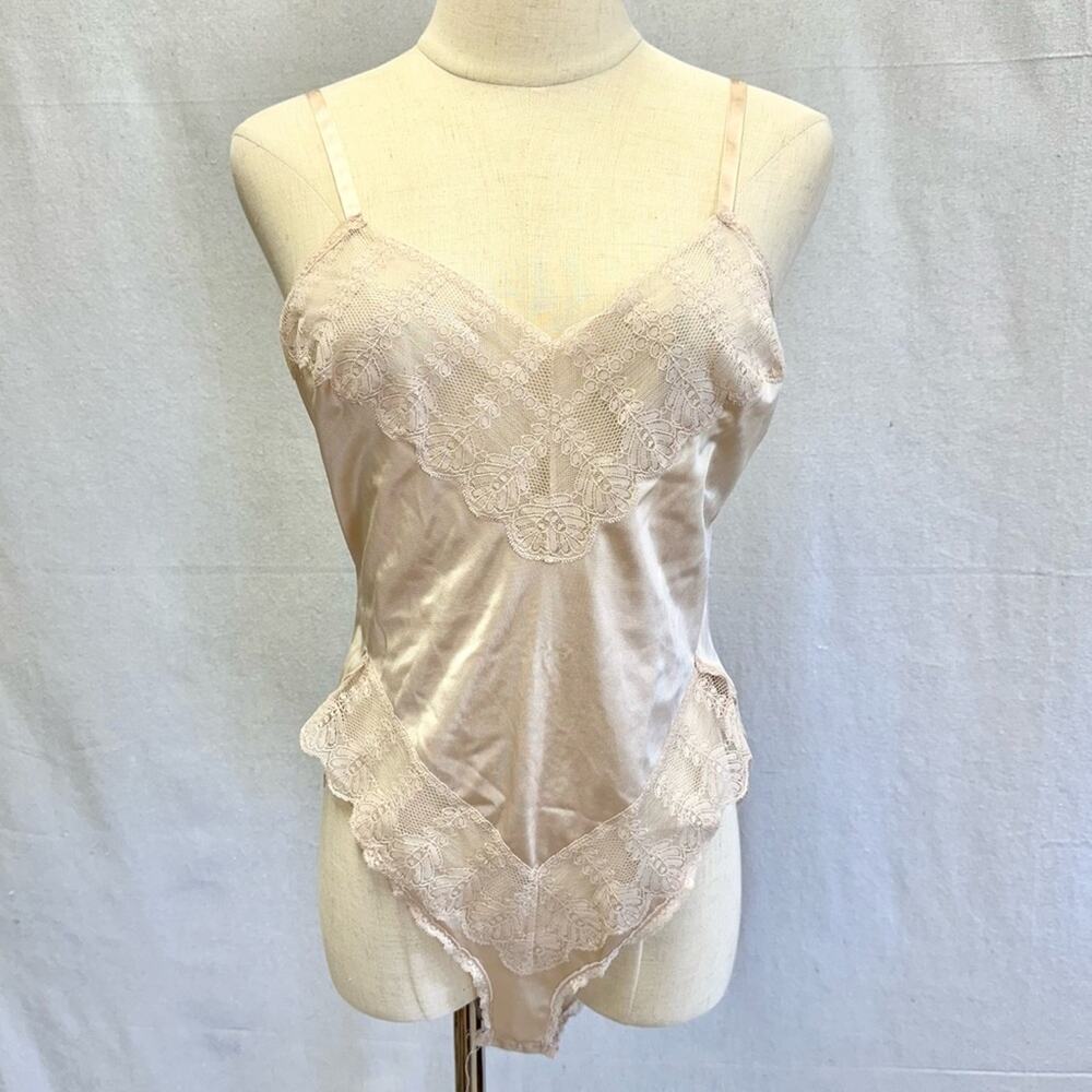 Vintage JC Penny high cut blush cream lace‎ teddy cami romper one piece size 34